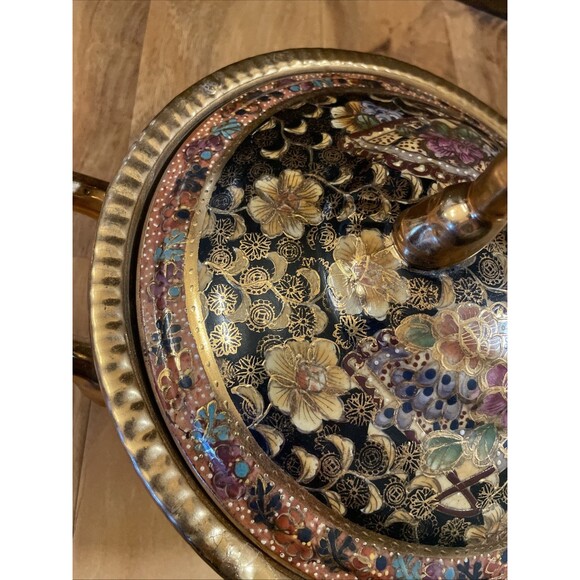 VTG Satsuma Hand Painted Decorated Moriage & Gilt Geishas Covered Footed Dish - Picture 16 of 16